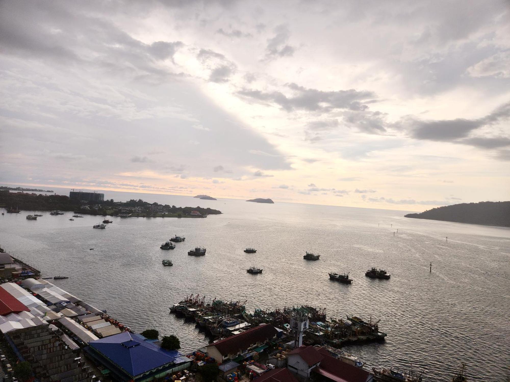 The Shore Kota Kinabalu City Centre By Lw Suites Exteriér fotografie